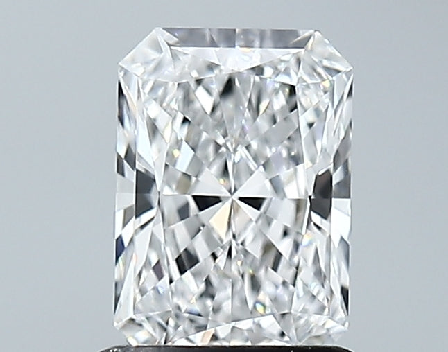 Lab-Grown 1.05 Carat Radiant Cut Diamond color D Clarity VS1, precious stones, engagement diamonds