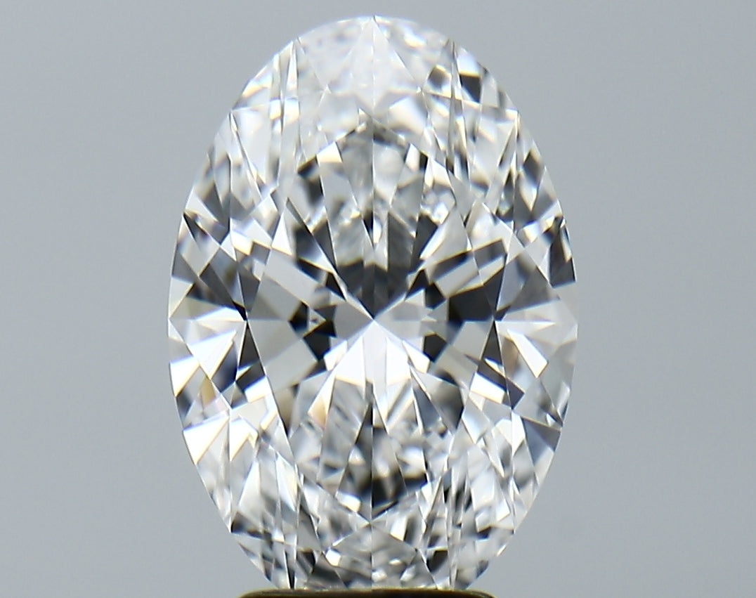 Lab-Grown 3.76 Carat Oval Shape Diamond color E Clarity VVS1, precious stones, engagement diamonds