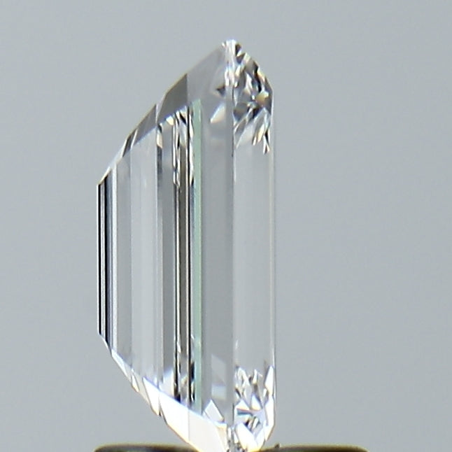 Lab-Grown 2.04 Carat Emerald Cut Diamond color E Clarity VS1, precious stones, engagement diamonds