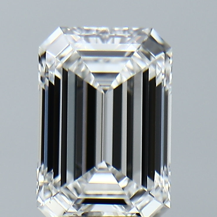 Lab-Grown 2.81 Carat Emerald Cut Diamond color E Clarity VVS2, precious stones, engagement diamonds