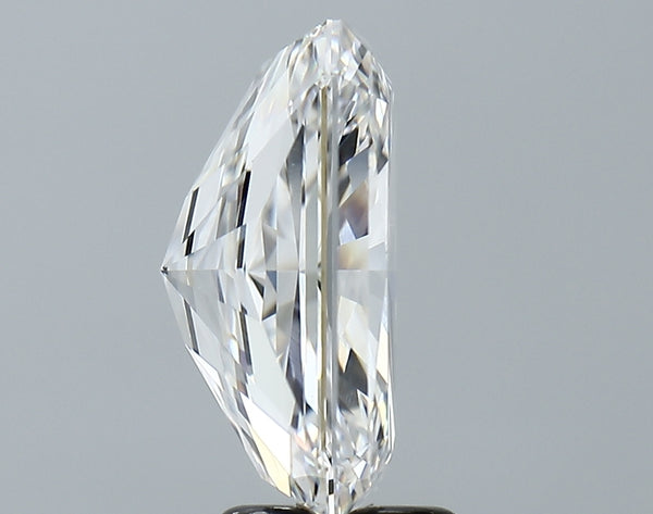 Lab-Grown 4.95 Carat Radiant Cut Diamond color E Clarity VVS2 With GIA Certificate, precious stones, engagement diamonds