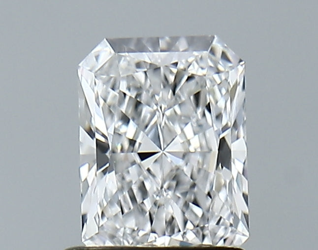 Lab-Grown 1.01 Carat Radiant Cut Diamond color E Clarity VVS2, precious stones, engagement diamonds