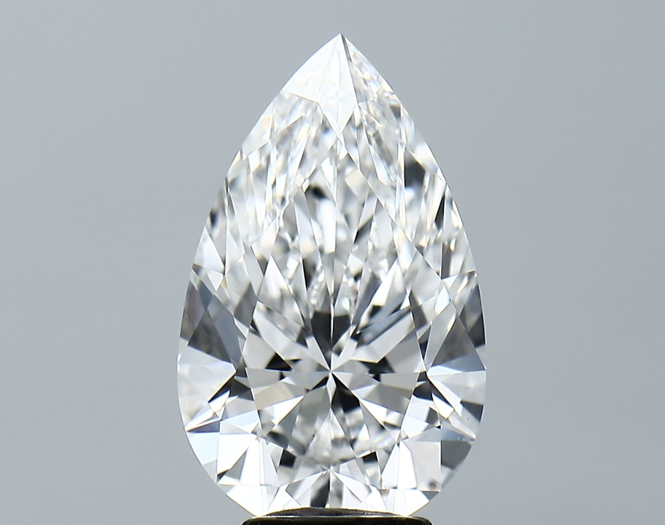 Lab-Grown 4.76 Carat Pear Shape Diamond color E Clarity VVS2, precious stones, engagement diamonds