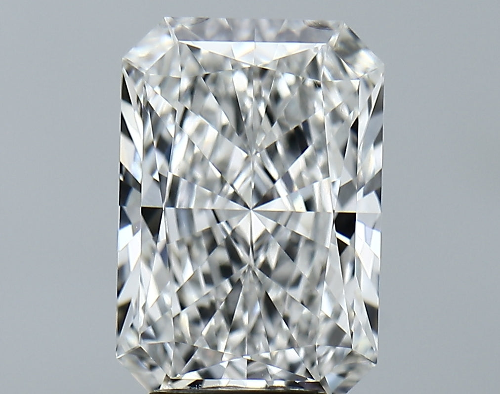Lab-Grown 4.06 Carat Radiant Cut Diamond color E Clarity VVS2, precious stones, engagement diamonds
