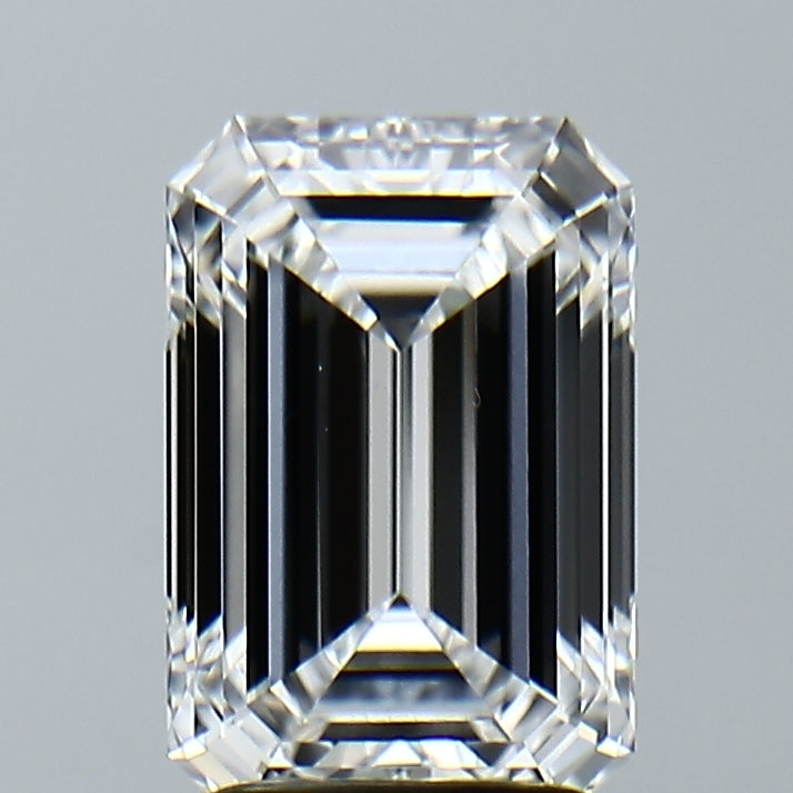 Lab-Grown 2.37 Carat Emerald Cut Diamond color E Clarity VVS2, precious stones, engagement diamonds