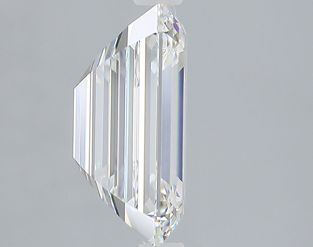 Lab-Grown 3.06 Carat Emerald Cut Diamond color E Clarity VS1, precious stones, engagement diamonds