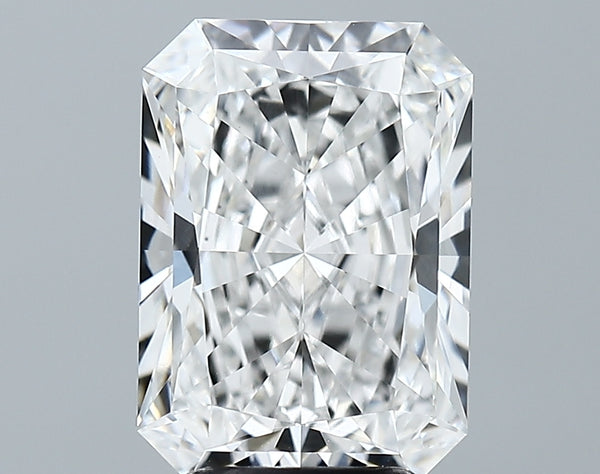 Lab-Grown 4.03 Carat Radiant Cut Diamond color E Clarity VVS2 With GIA Certificate, precious stones, engagement diamonds