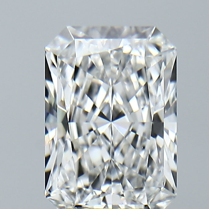 Lab-Grown 2.29 Carat Radiant Cut Diamond color E Clarity VVS2, precious stones, engagement diamonds