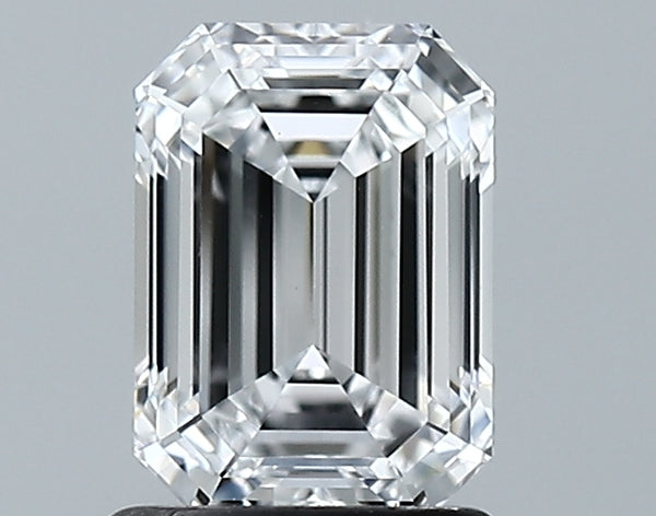 Lab-Grown 1.30 Carat Emerald Cut Diamond color E Clarity VVS2, precious stones, engagement diamonds