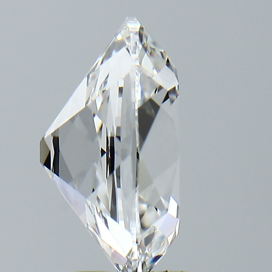 Lab-Grown 6.25 Carat Antique Cushion Cut Diamond color E Clarity VS1, precious stones, engagement diamonds