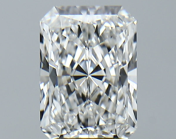 Lab-Grown 2.52 Carat Radiant Cut Diamond color E Clarity VVS2, precious stones, engagement diamonds