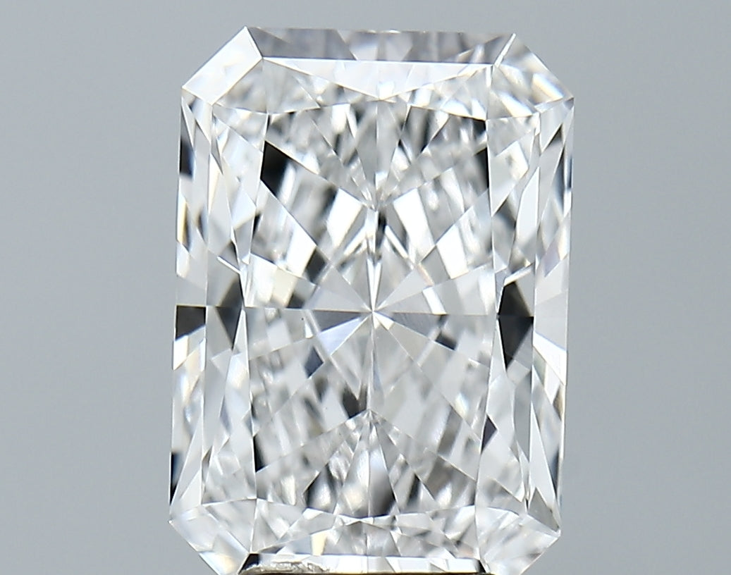 Lab-Grown 4.68 Carat Radiant Cut Diamond color D Clarity VVS2 With GIA Certificate, precious stones, engagement diamonds