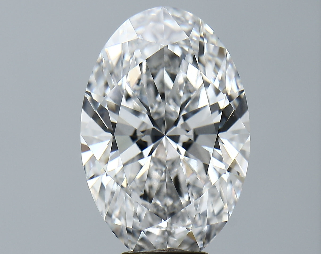 Lab-Grown 7.13 Carat Oval Shape Diamond color E Clarity VVS2, precious stones, engagement diamonds