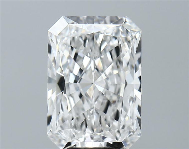 Lab-Grown 4.58 Carat Radiant Cut Diamond color E Clarity VVS2 With GIA Certificate, precious stones, engagement diamonds