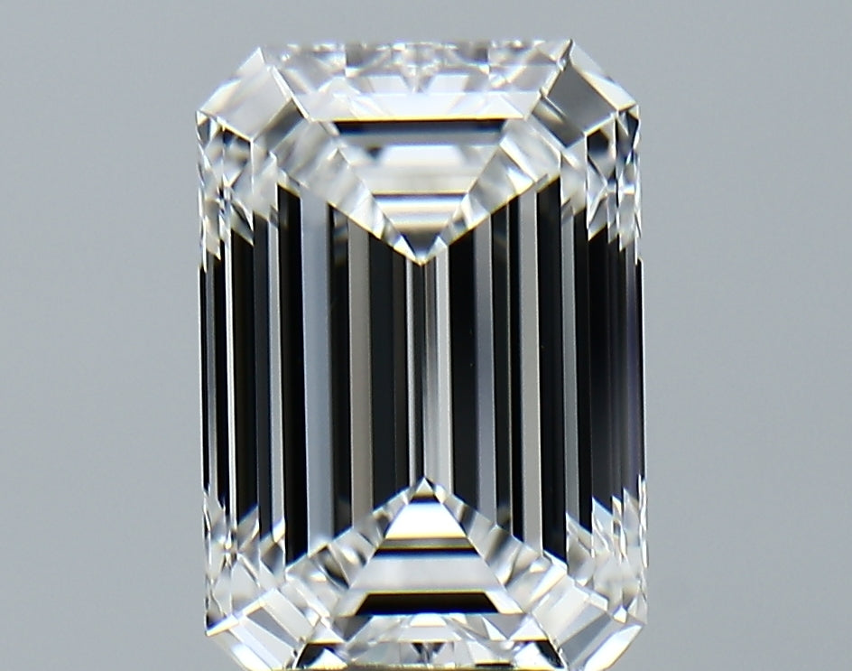 Lab-Grown 3.61 Carat Emerald Cut Diamond color E Clarity VVS2, precious stones, engagement diamonds