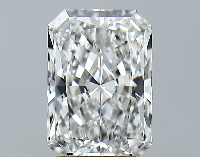 Lab-Grown 2.21 Carat Radiant Cut Diamond color E Clarity VVS2, precious stones, engagement diamonds
