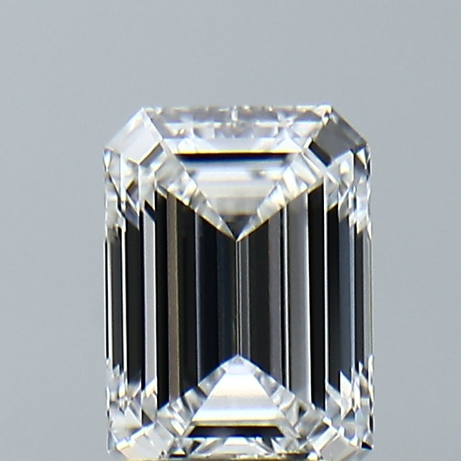 Lab-Grown 1.54 Carat Emerald Cut Diamond color E Clarity VVS2, precious stones, engagement diamonds