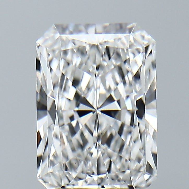 Lab-Grown 2.72 Carat Radiant Cut Diamond color E Clarity VVS2, precious stones, engagement diamonds