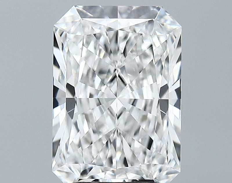 Lab-Grown 3.85 Carat Radiant Cut Diamond color E Clarity VVS2 With GIA Certificate, precious stones, engagement diamonds