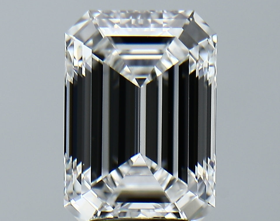 Lab-Grown 4.20 Carat Emerald Cut Diamond color E Clarity VVS2, precious stones, engagement diamonds
