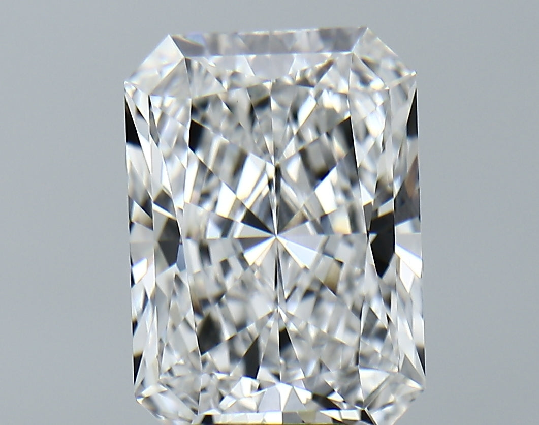 Lab-Grown 5.03 Carat Radiant Cut Diamond color E Clarity VS1 With GIA Certificate, precious stones, engagement diamonds