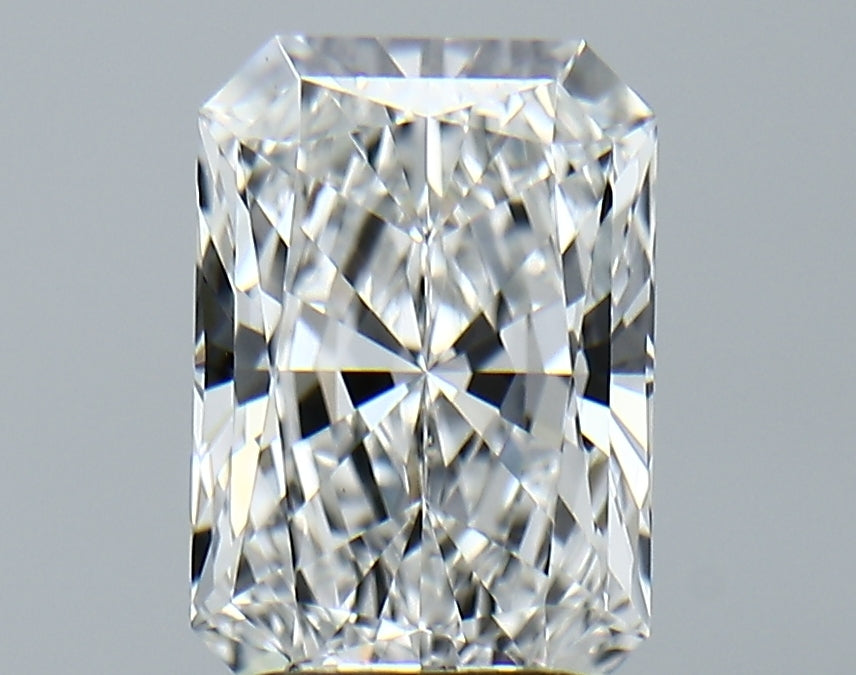 Lab-Grown 2.68 Carat Radiant Cut Diamond color E Clarity VVS2, precious stones, engagement diamonds