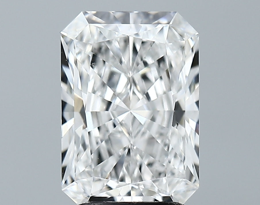 Lab-Grown 3.04 Carat Radiant Cut Diamond color E Clarity VVS1 With GIA Certificate, precious stones, engagement diamonds