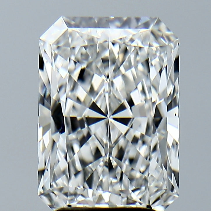 Lab-Grown 3.05 Carat Radiant Cut Diamond color E Clarity VVS2, precious stones, engagement diamonds