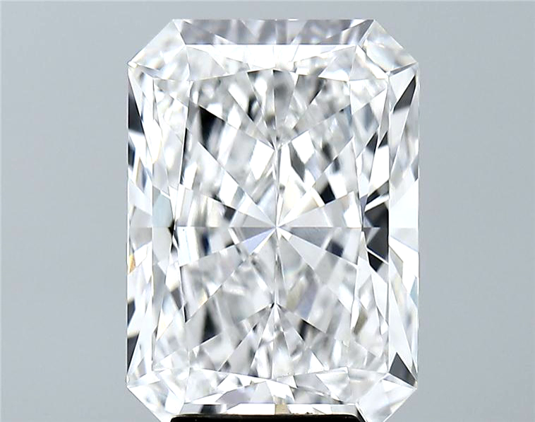 Lab-Grown 5.24 Carat Radiant Cut Diamond color E Clarity VVS2 With GIA Certificate, precious stones, engagement diamonds