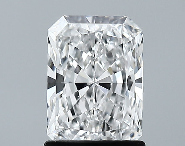 Lab-Grown 1.32 Carat Radiant Cut Diamond color D Clarity VS1 With GIA Certificate, precious stones, engagement diamonds