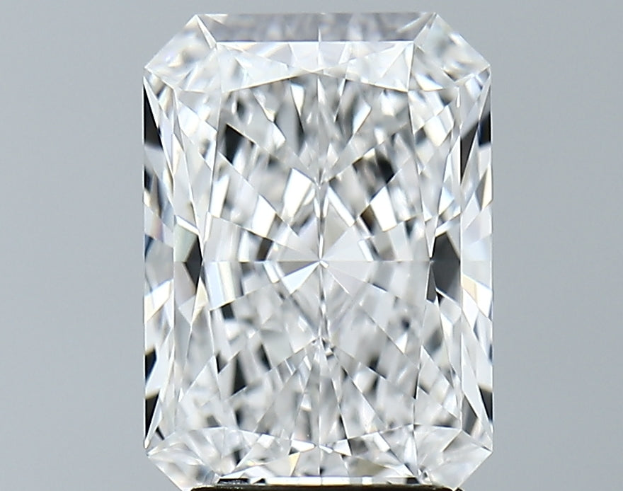 Lab-Grown 3.17 Carat Radiant Cut Diamond color E Clarity VS1 With GIA Certificate, precious stones, engagement diamonds