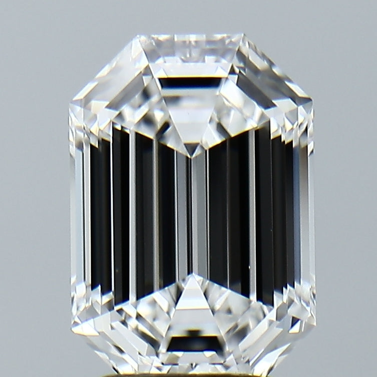 Lab-Grown 3.25 Carat Emerald Cut Diamond color D Clarity VVS2, precious stones, engagement diamonds