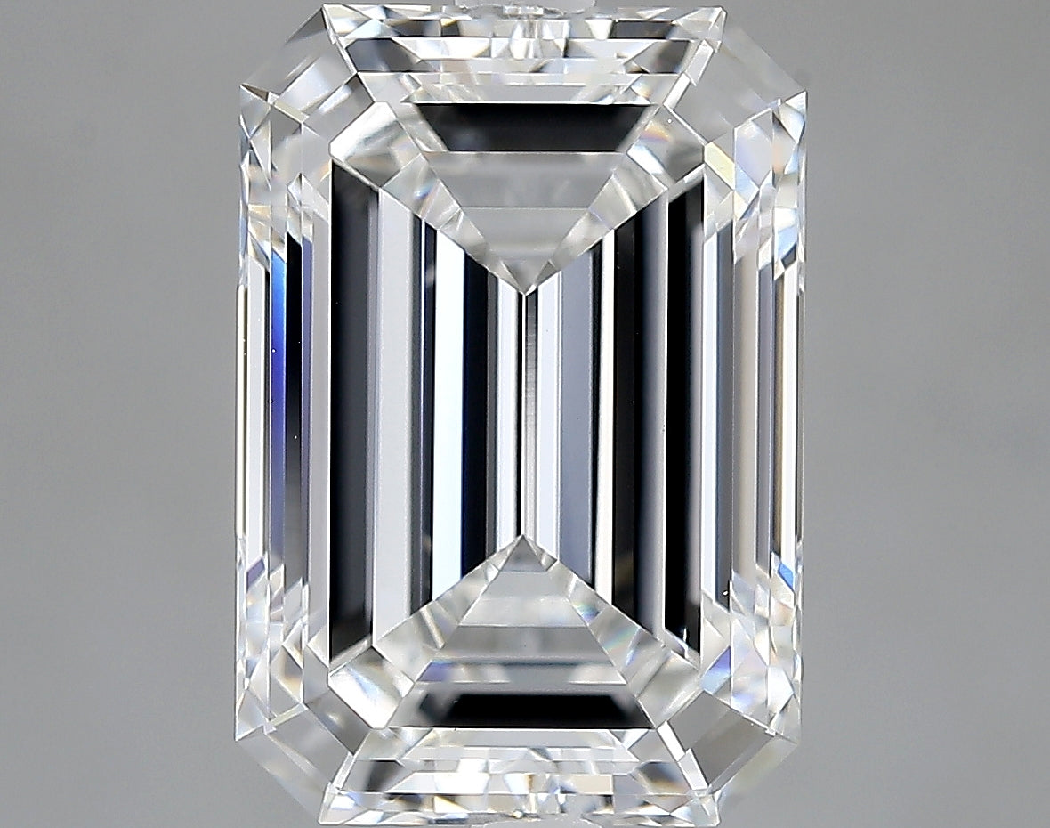 Lab-Grown 4.67 Carat Emerald Cut Diamond color E Clarity VVS2, precious stones, engagement diamonds