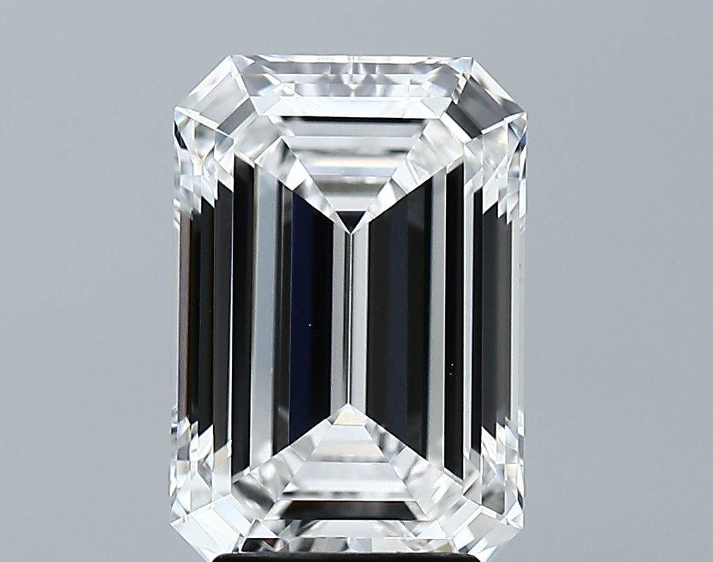Lab-Grown 3.67 Carat Emerald Cut Diamond color E Clarity VVS2 With GIA Certificate, precious stones, engagement diamonds