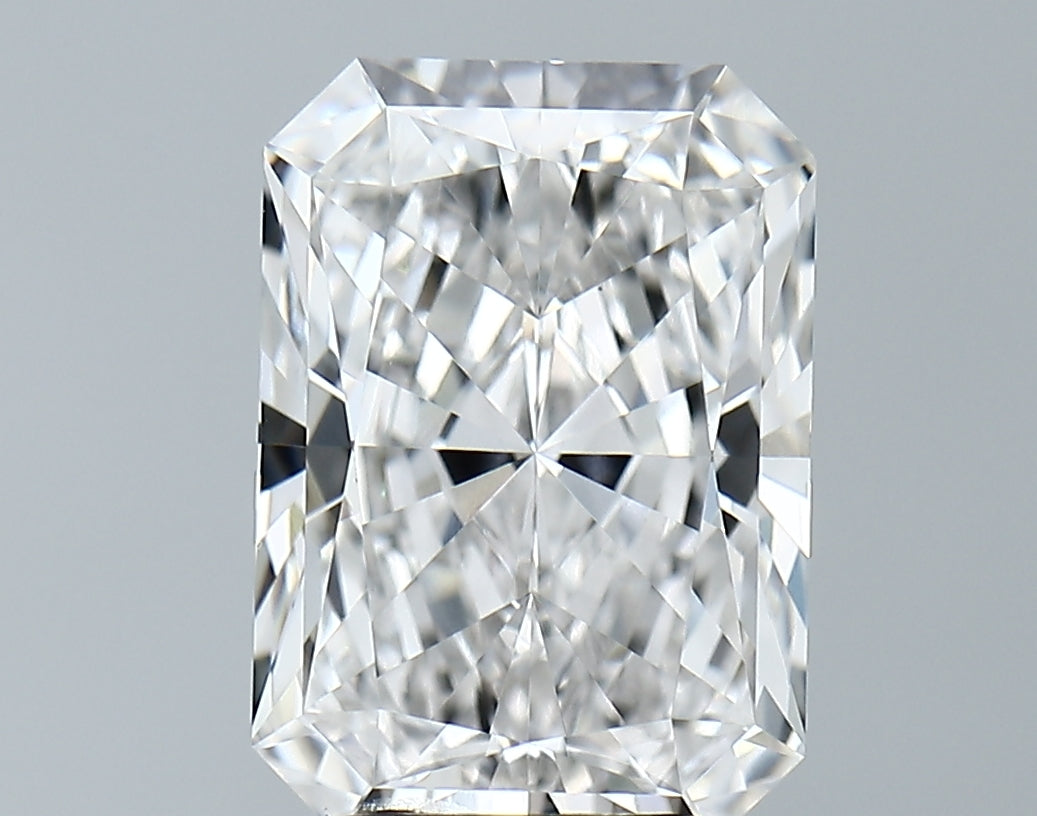 Lab-Grown 4.52 Carat Radiant Cut Diamond color E Clarity VS1, precious stones, engagement diamonds