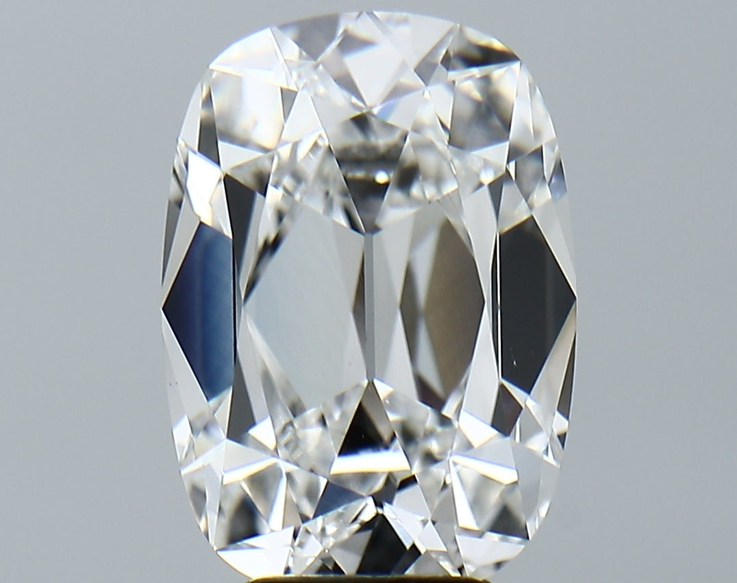 Lab-Grown 5.30 Carat Antique Cushion Cut Diamond color E Clarity VVS2, precious stones, engagement diamonds