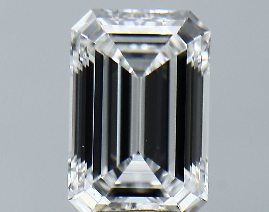 Lab-Grown 3.12 Carat Emerald Cut Diamond color E Clarity VVS2, precious stones, engagement diamonds
