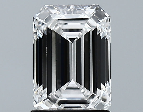 Lab-Grown 1.55 Carat Emerald Cut Diamond color E Clarity VVS2, precious stones, engagement diamonds