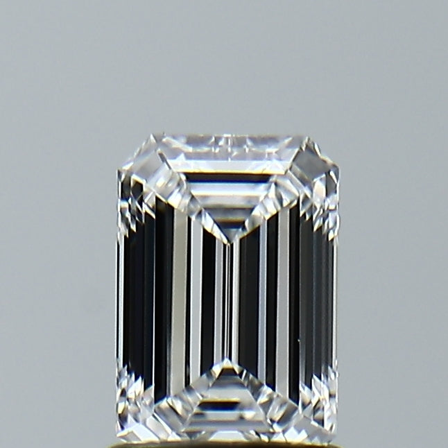 Lab-Grown 1.02 Carat Emerald Cut Diamond color E Clarity VVS2, precious stones, engagement diamonds