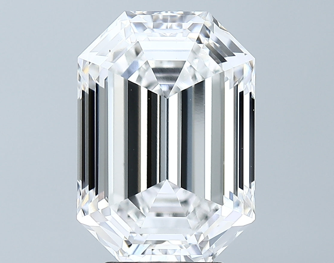 Lab-Grown 5.28 Carat Emerald Cut Diamond color E Clarity VVS2 With GIA Certificate, precious stones, engagement diamonds