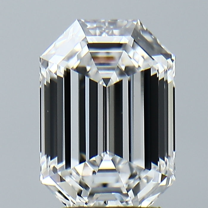 Lab-Grown 2.66 Carat Emerald Cut Diamond color E Clarity VVS2, precious stones, engagement diamonds