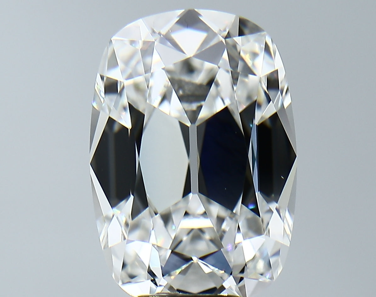 Lab-Grown 7.02 Carat Antique Cushion Cut Diamond color E Clarity VVS2, precious stones, engagement diamonds