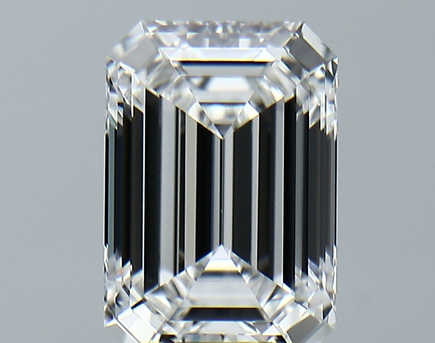 Lab-Grown 3.09 Carat Emerald Cut Diamond color E Clarity VVS1, precious stones, engagement diamonds