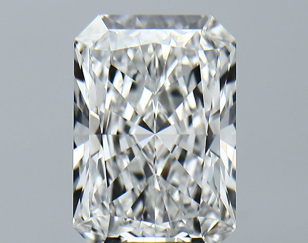 Lab-Grown 4.27 Carat Radiant Cut Diamond color E Clarity VVS2, precious stones, engagement diamonds