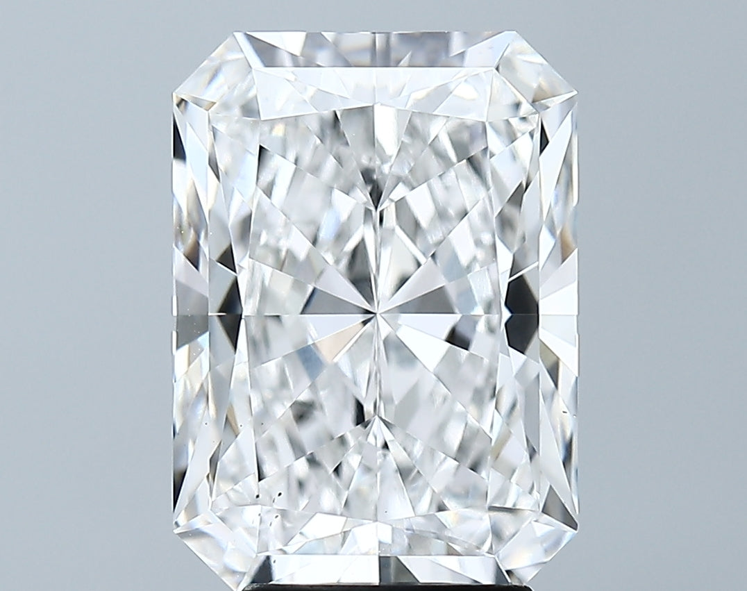 Lab-Grown 4.50 Carat Radiant Cut Diamond color E Clarity VS2 With GIA Certificate, precious stones, engagement diamonds