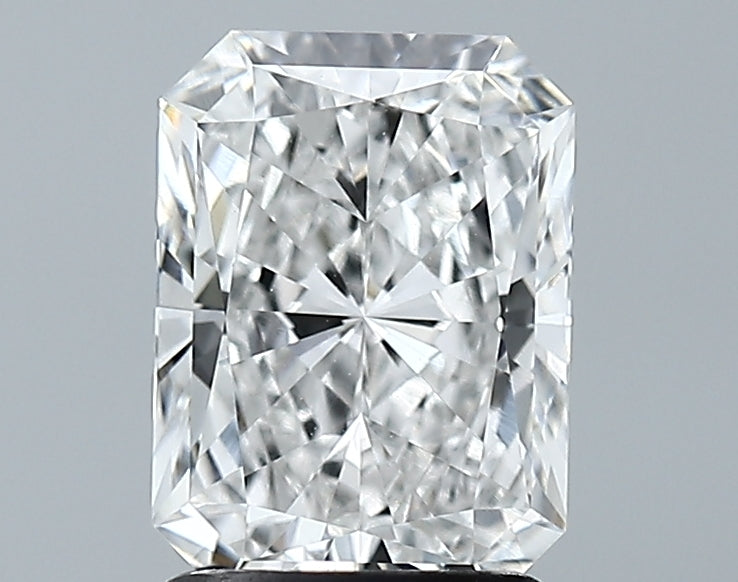 Lab-Grown 1.81 Carat Radiant Cut Diamond color E Clarity VVS1, precious stones, engagement diamonds