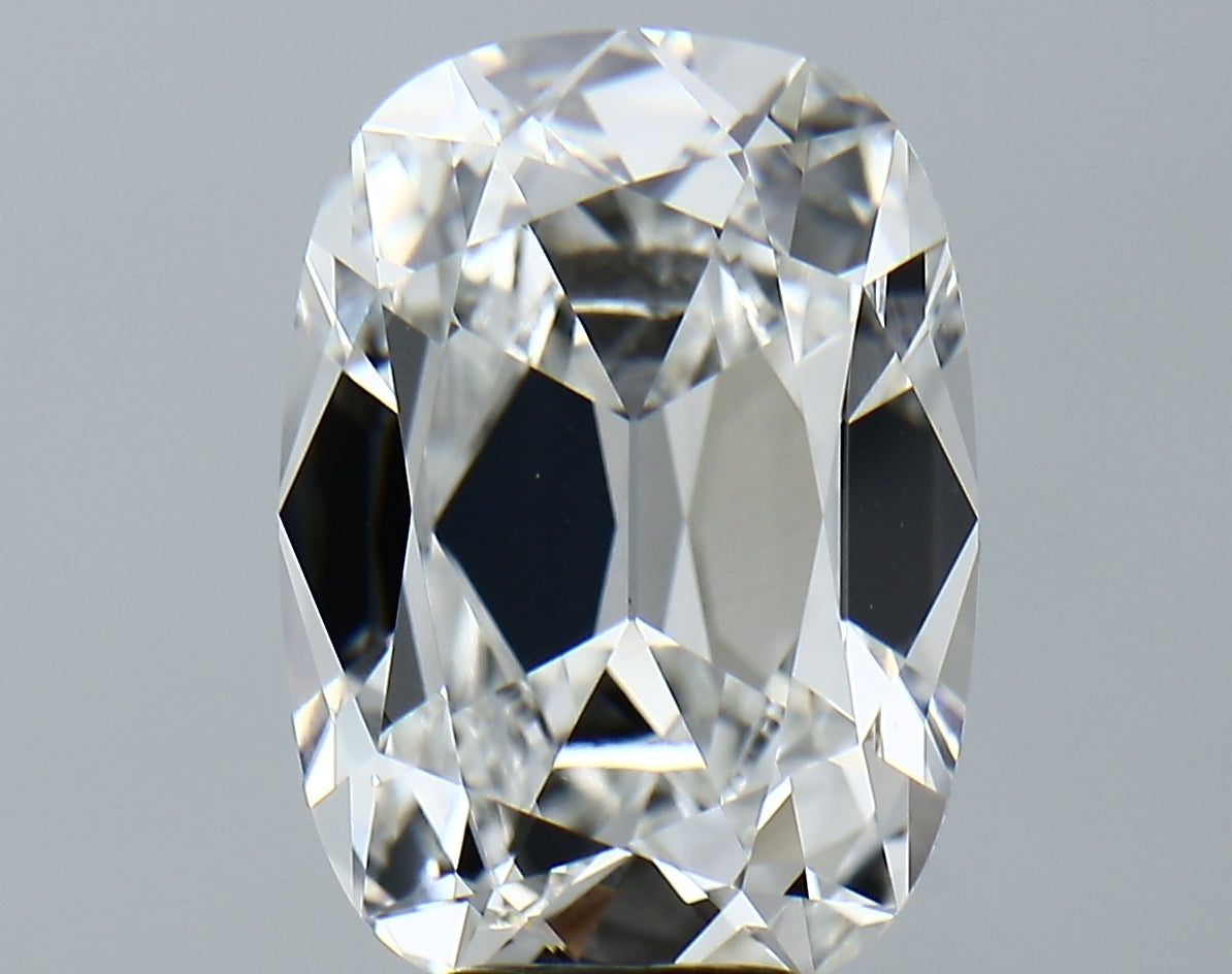 Lab-Grown 7.23 Carat Antique Cushion Cut Diamond color E Clarity VVS2, precious stones, engagement diamonds
