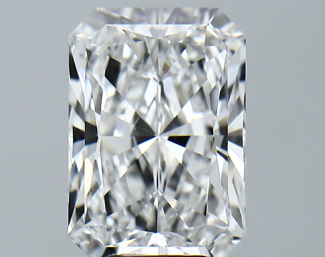 Lab-Grown 5.67 Carat Radiant Cut Diamond color D Clarity VVS2 With GIA Certificate, precious stones, engagement diamonds