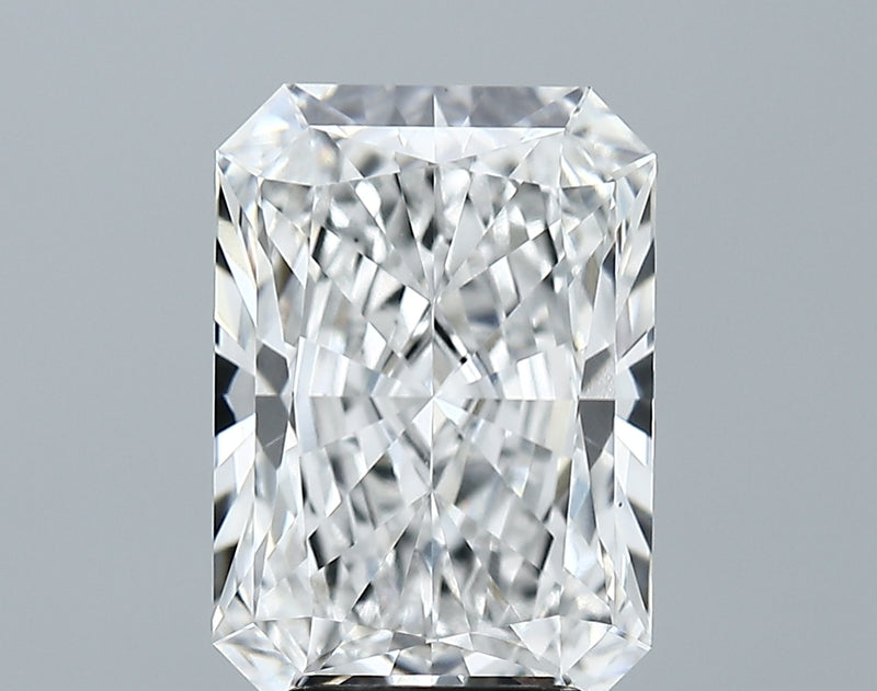 Lab-Grown 4.69 Carat Radiant Cut Diamond color E Clarity VS2 With GIA Certificate, precious stones, engagement diamonds