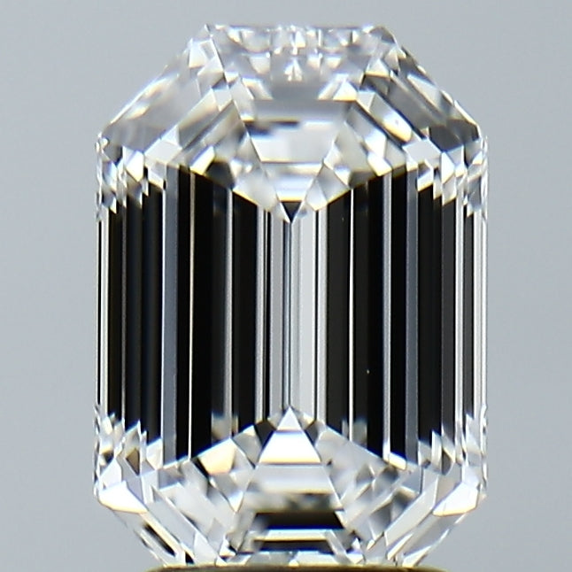 Lab-Grown 2.50 Carat Emerald Cut Diamond color E Clarity VVS2, precious stones, engagement diamonds